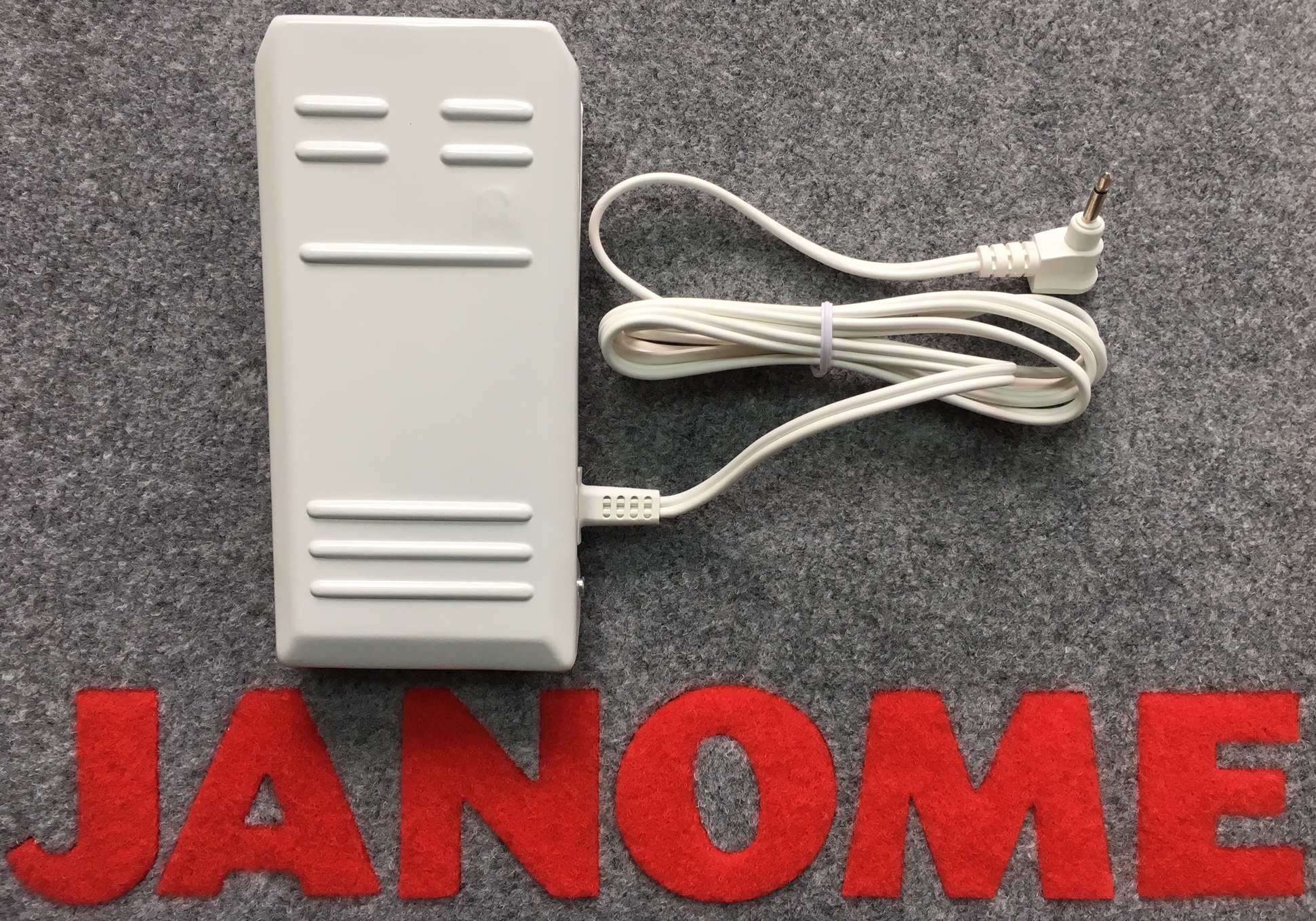 Janome Foot Controller 033570318 (white metal)
